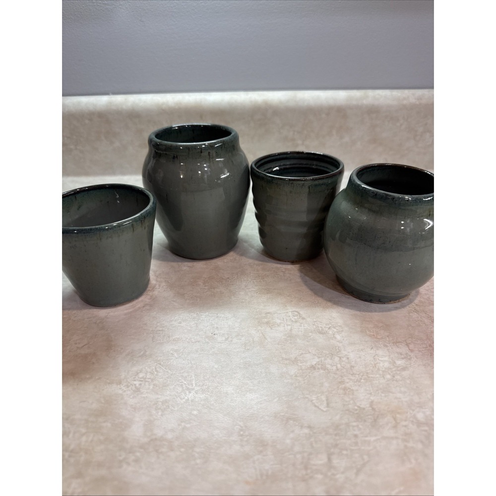 Set Of 4 Drip Glaze Art Studio Pottery Vases. Signed Green‎ and Blue